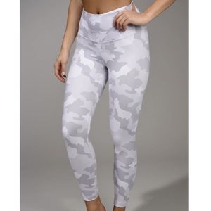 NWT Yogalicious Lux Camo Silver High Waist 7/8 Ankle Leggings Size XS